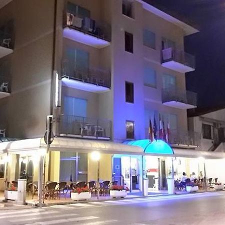 Hotel Fornaro Caorle Luaran gambar